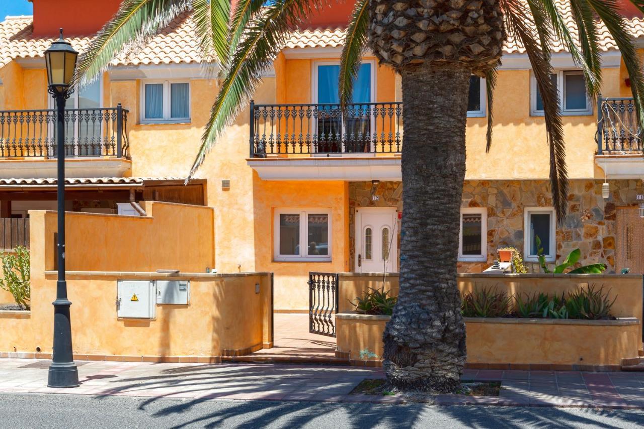 Casa Dorada La Oliva Exterior foto